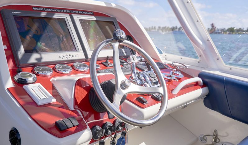 Midnight Express 37 Cabin full