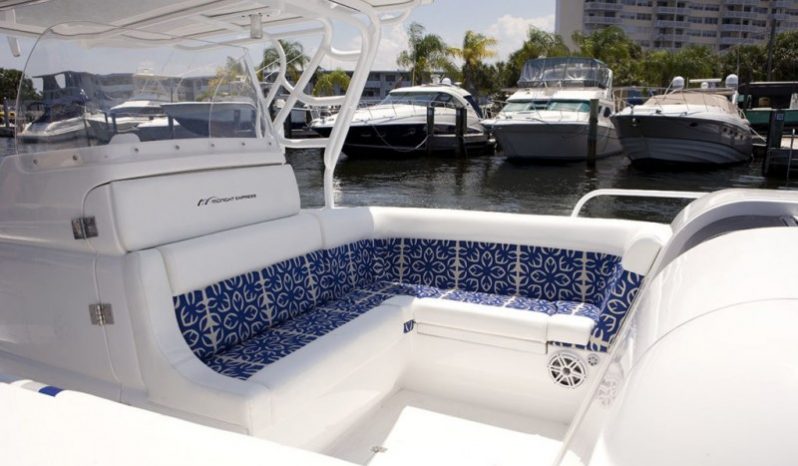 Midnight Express 34 Pied-A-Mer full