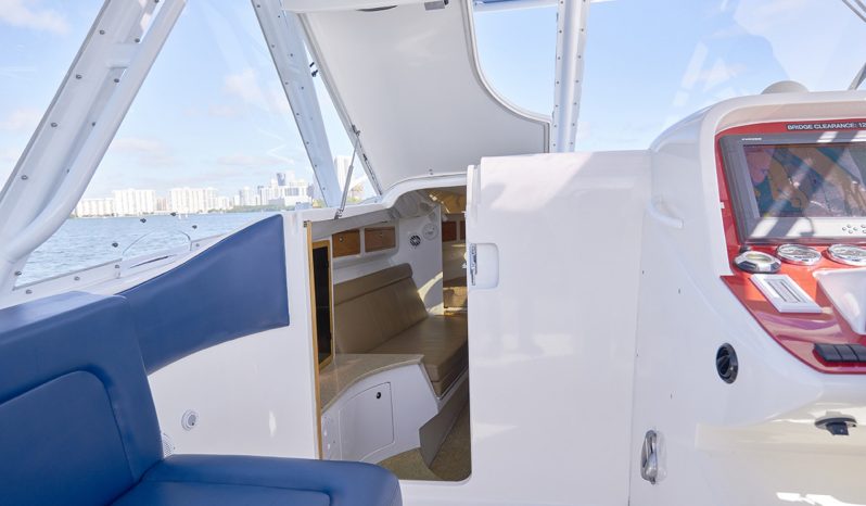 Midnight Express 37 Cabin full