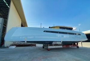 HH Catamarans HH55 full