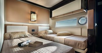 Azimut 77S 18