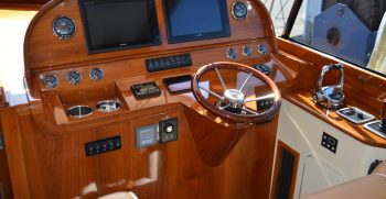 Hinckley 40C 18