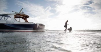Hinckley Yachts Talaria43 09 640x427 1