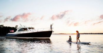 Hinckley Yachts Talaria43 18 640x427 1