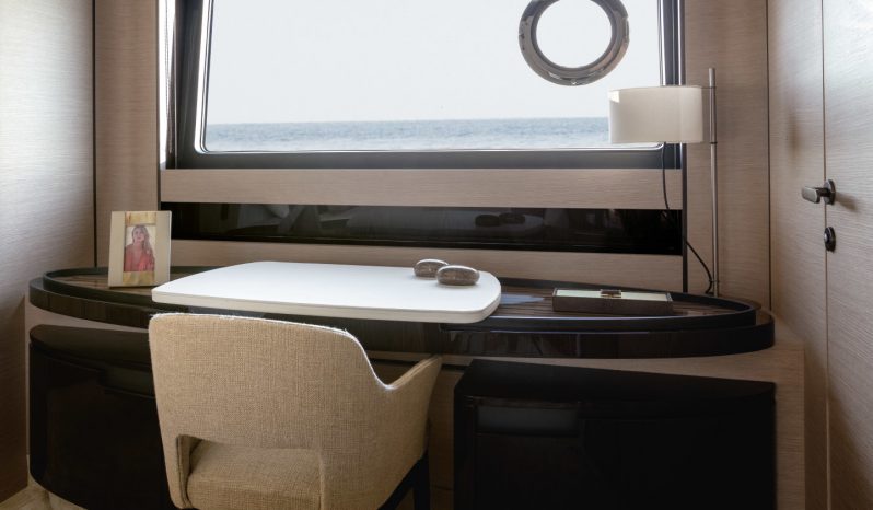 Azimut Grande S10 full